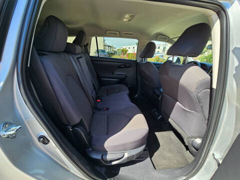 2025 Toyota Highlander LE
