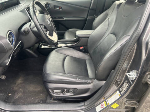 2016 Toyota Prius Four Touring