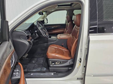 2019 Cadillac Escalade Luxury