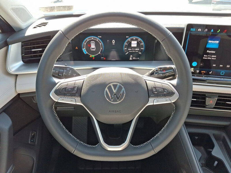 2025 Volkswagen Tiguan SE 4Motion