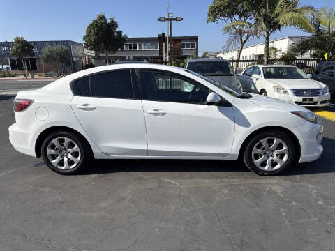 2012 Mazda MAZDA3 i Sport