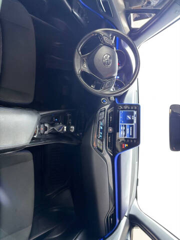 2020 Toyota C-HR XLE
