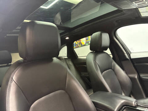 2020 Jaguar F-PACE 25t Premium