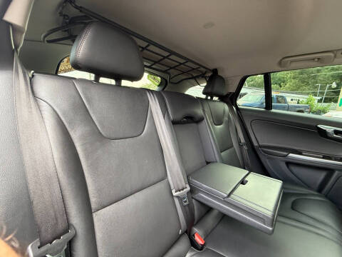 2015 Volvo V60 Cross Country T5 Platinum