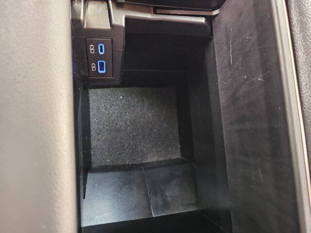 2022 Toyota Sienna LE 8-Passenger