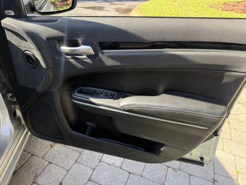 2021 Chrysler 300 S V6