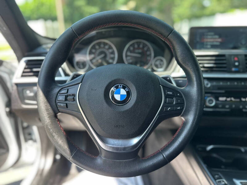 2017 BMW 3 Series 330i xDrive