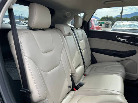 2018 Ford Edge Titanium