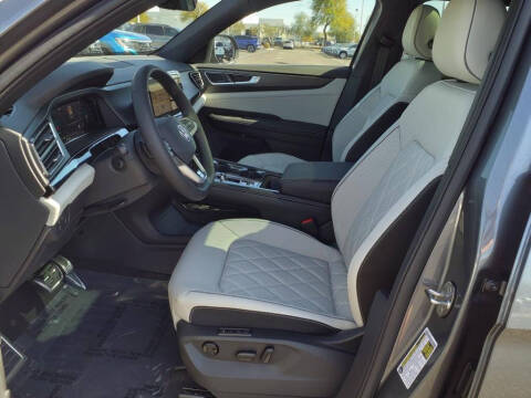 2025 Volkswagen Atlas Cross Sport SEL Premium R-Line 4Motion