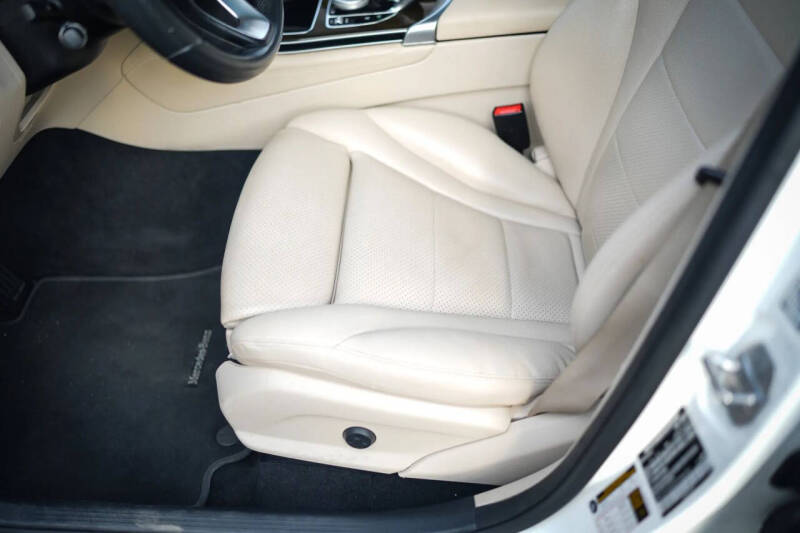 2016 Mercedes-Benz GLC GLC 300