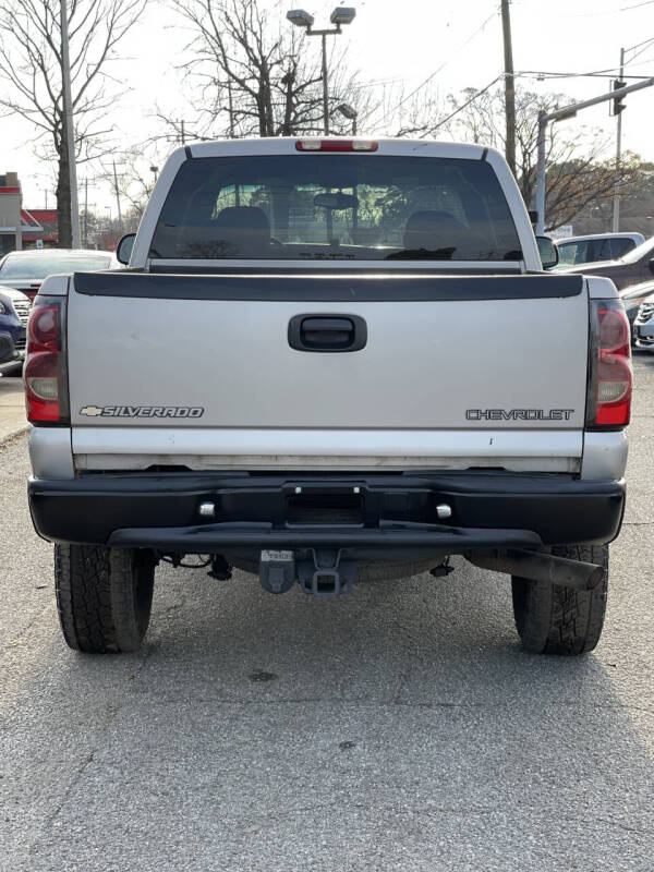 2004 Chevrolet Silverado 2500HD LS