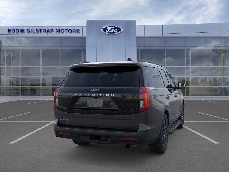 2026 Ford Expedition Active