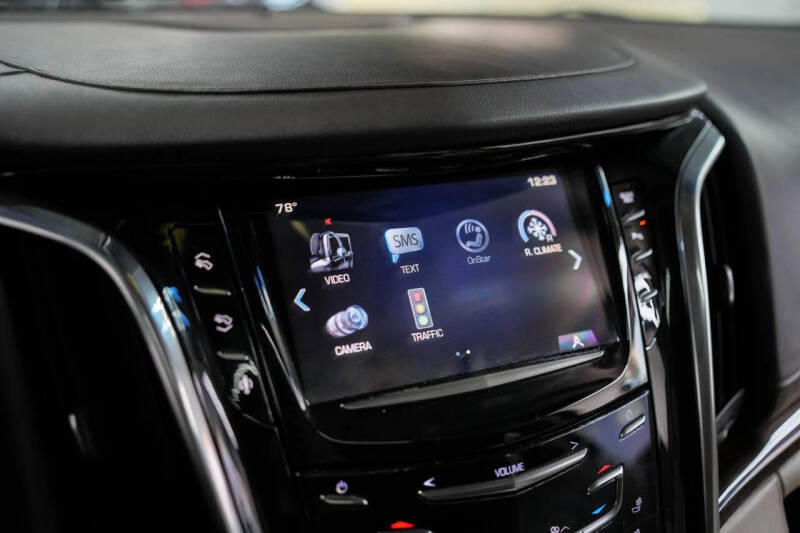 2016 Cadillac Escalade Luxury Collection