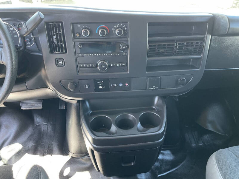 2024 GMC Savana 2500
