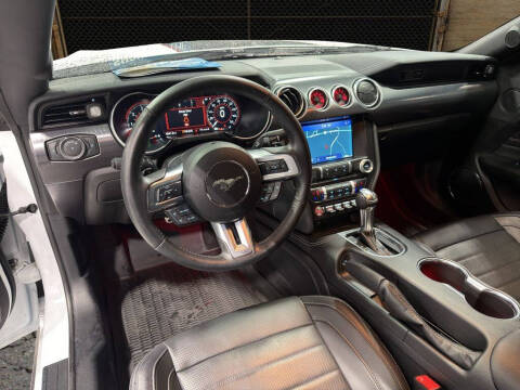 2022 Ford Mustang Mach 1