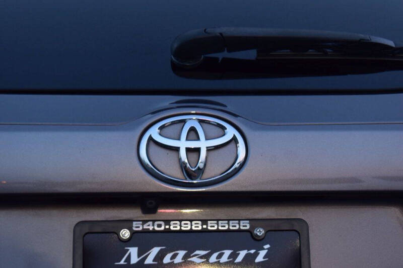 2014 Toyota Highlander LE
