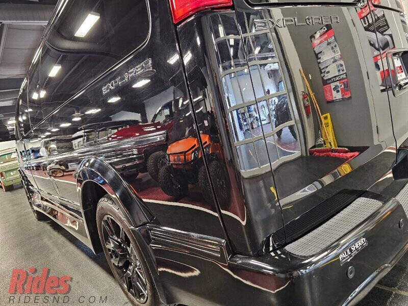 2022 Chevrolet Express 2500