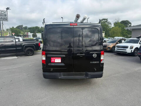 2018 Nissan NV