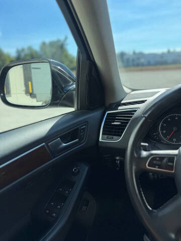 2012 Audi Q5 2.0T quattro Premium Plus