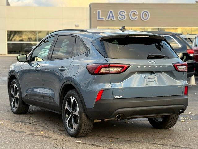 2025 Ford Escape Hybrid ST-Line Select