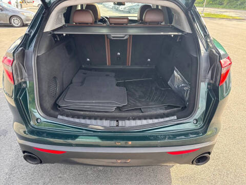 2019 Alfa Romeo Stelvio Sport