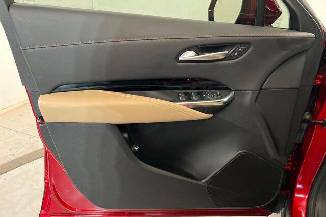 2024 Cadillac XT4 Luxury