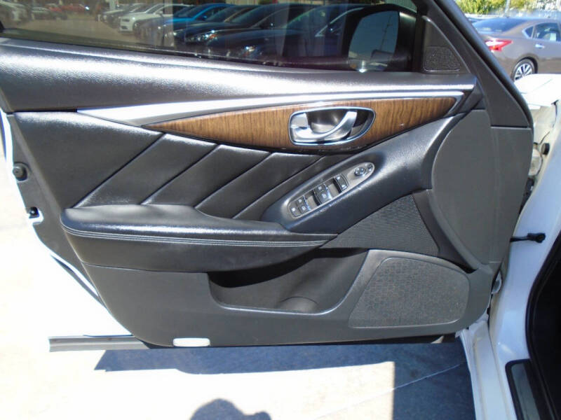 2018 Infiniti Q50 2.0T Luxe