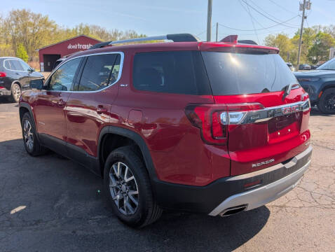 2023 GMC Acadia SLT