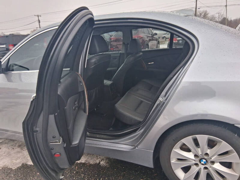 2005 BMW 5 Series 545i