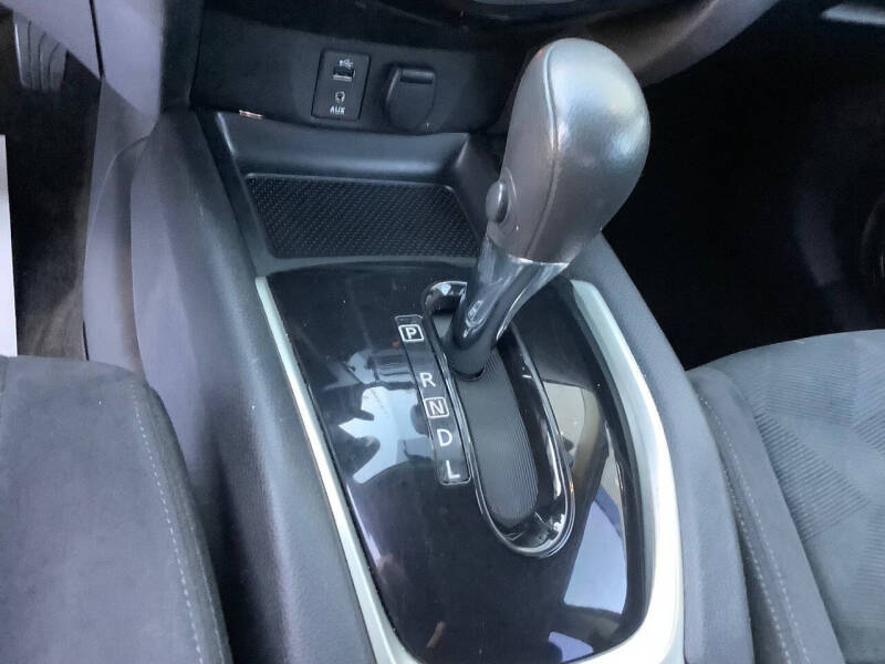 2016 Nissan Rogue S