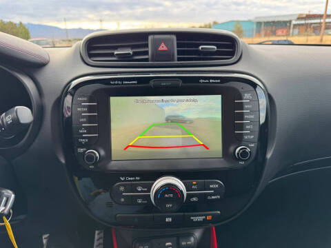 2015 Kia Soul +