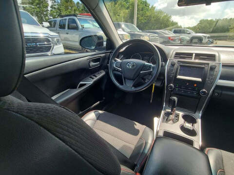 2017 Toyota Camry SE