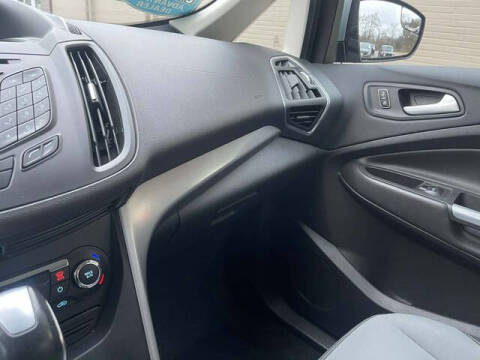 2013 Ford C-MAX Hybrid SE