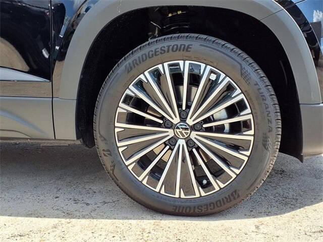 2025 Volkswagen Taos SE