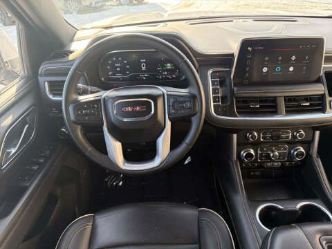 2024 GMC Yukon SLT