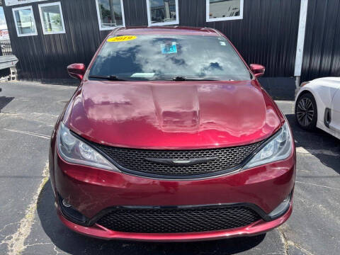 2019 Chrysler Pacifica Touring Plus