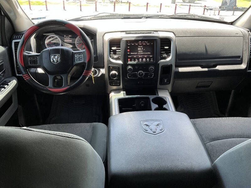 2014 RAM 1500 SLT