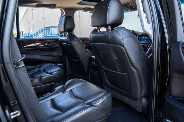 2018 Cadillac Escalade Luxury