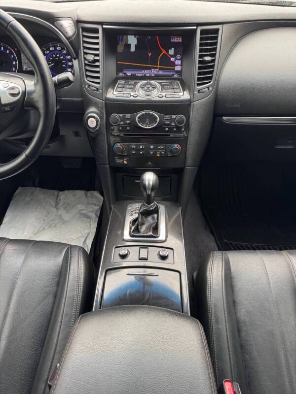 2012 Infiniti FX35