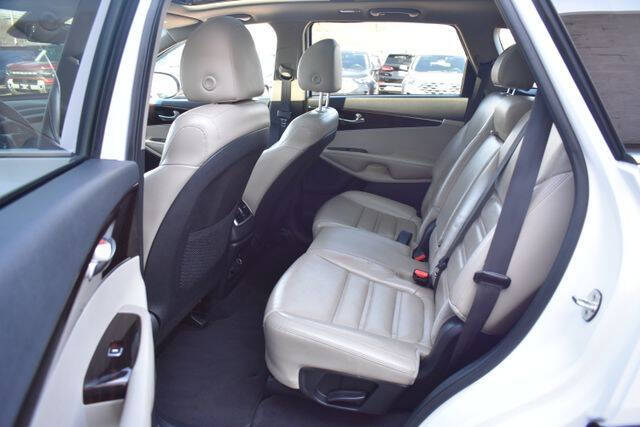 2020 Kia Sorento EX V6