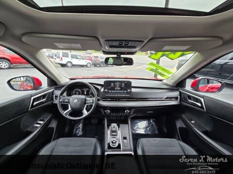 2022 Mitsubishi Outlander SE