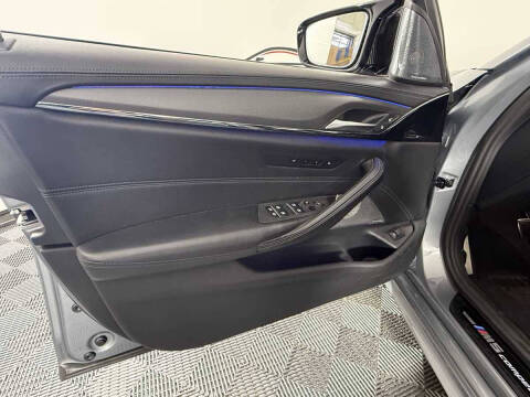2023 BMW M5