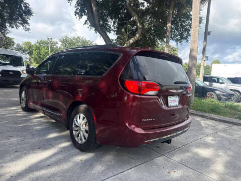 2019 Chrysler Pacifica Touring L
