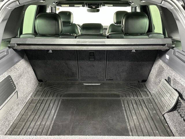 2023 Land Rover Range Rover P530 SE