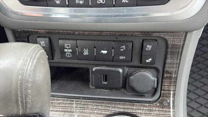 2017 GMC Acadia Limited