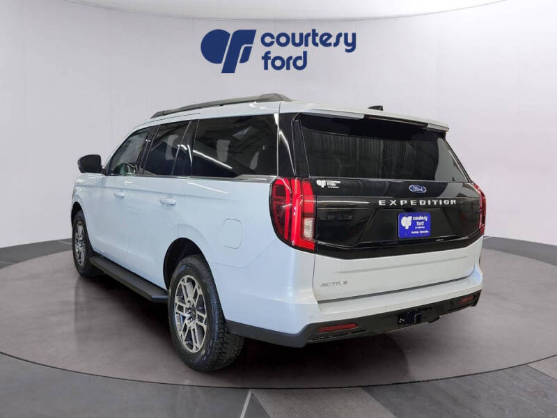 2026 Ford Expedition Active