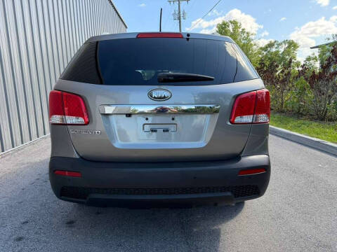 2013 Kia Sorento LX