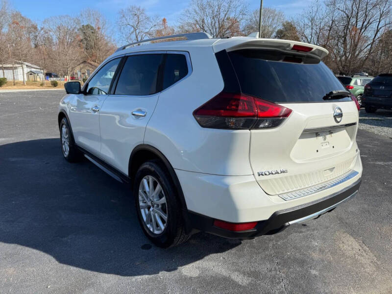 2018 Nissan Rogue