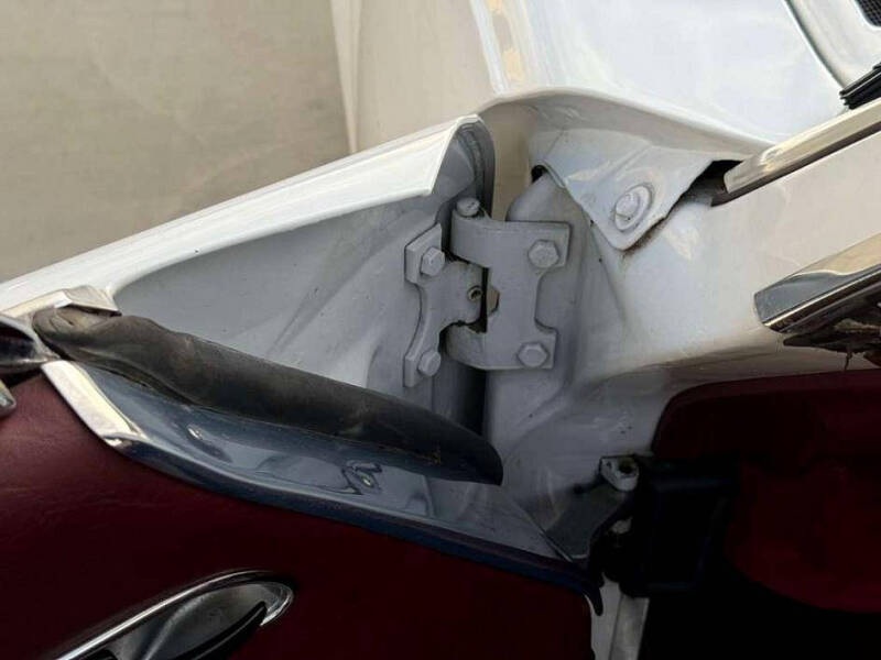 1987 Mercedes-Benz 560-Class 560 SL