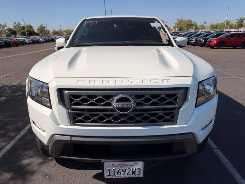2022 Nissan Frontier SV